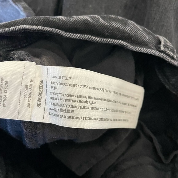 Abercrombie & Fitch black 90’s straight overlap button closure - Picture 11 of 11